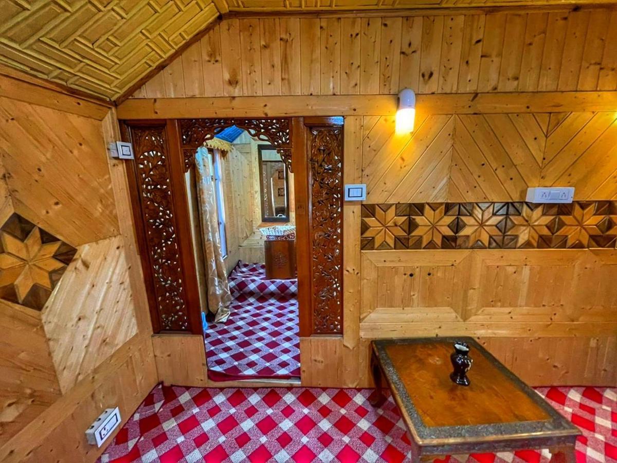 Lala Rukh Group Of Houseboats Hotell Srīnagar Exteriör bild