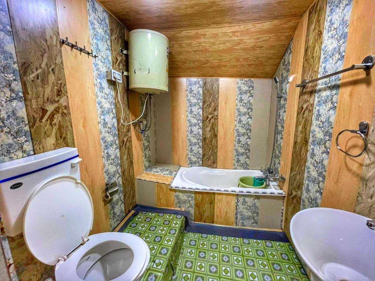 Lala Rukh Group Of Houseboats Hotell Srīnagar Exteriör bild